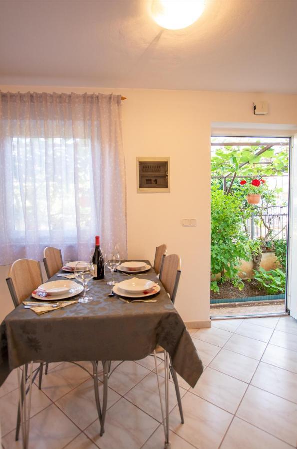 Apartments Lea Poreč Buitenkant foto